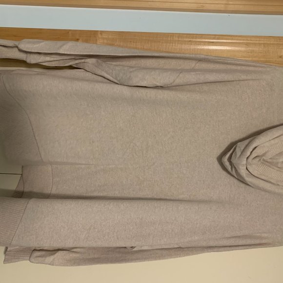 American Eagle light tan hooded cardigan - Picture 2 of 2